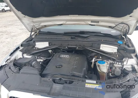 2011 Audi Q5 2.0T Premium z USA, uszkodzony, nr VIN WA1LFAFP2BA046782